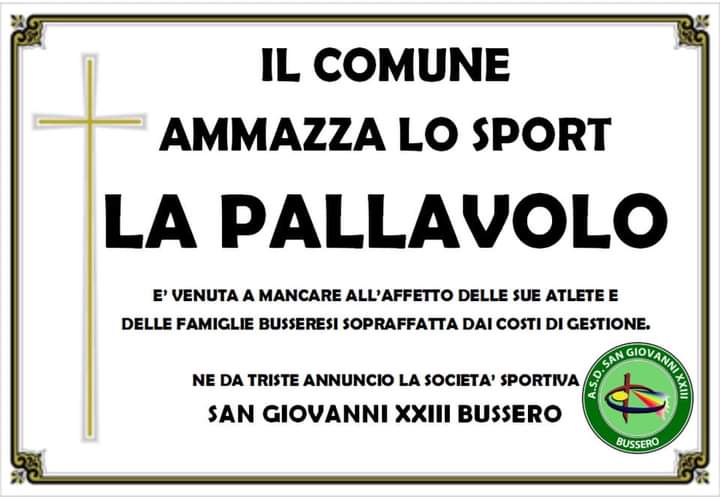 Cartello mortuario a Bussero: “Il Comune ammazza la pallavolo”