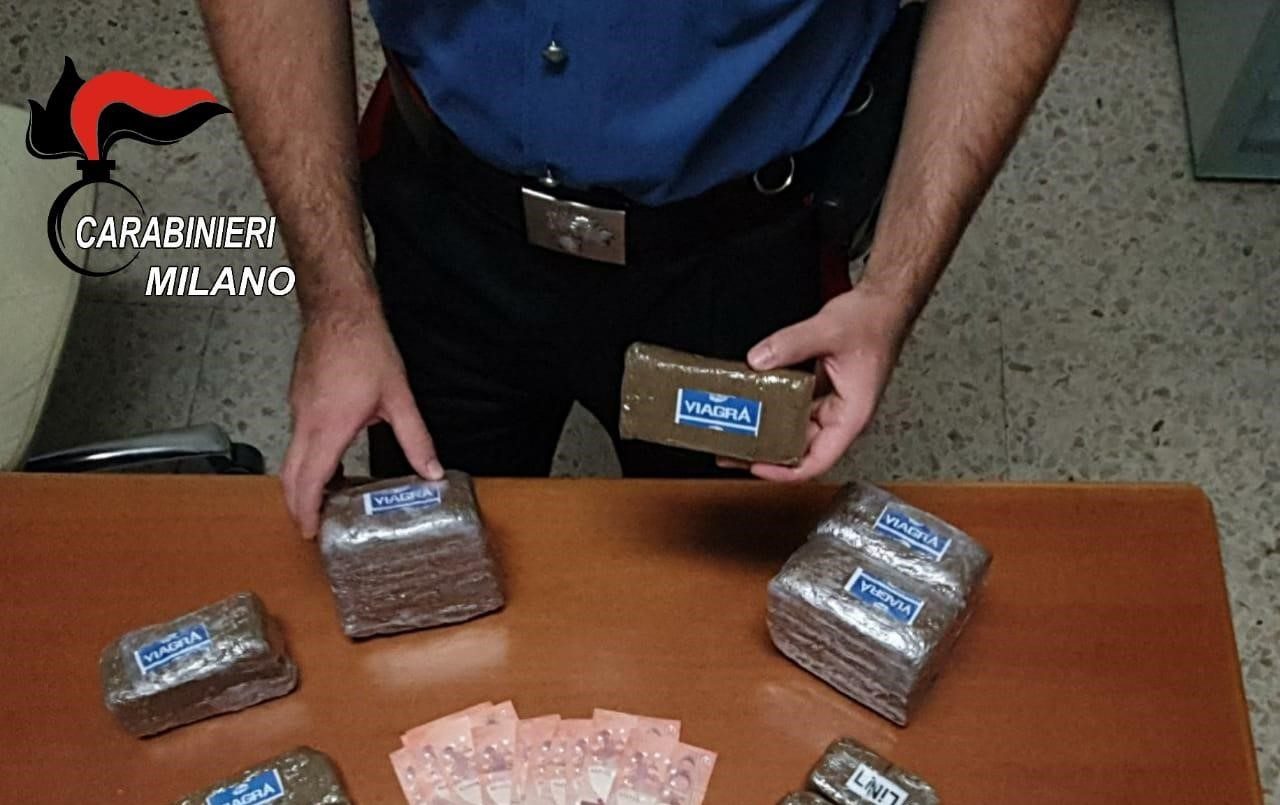 Arrestato spacciatore con oltre due chili di hashish “Viagra”