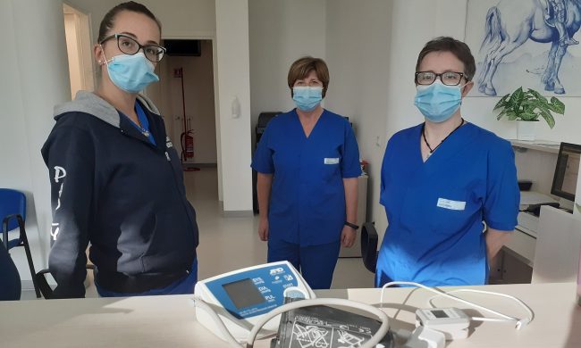 Curarsi dal Covid-19 da casa: ecco come funziona il telemonitoraggio VIDEO