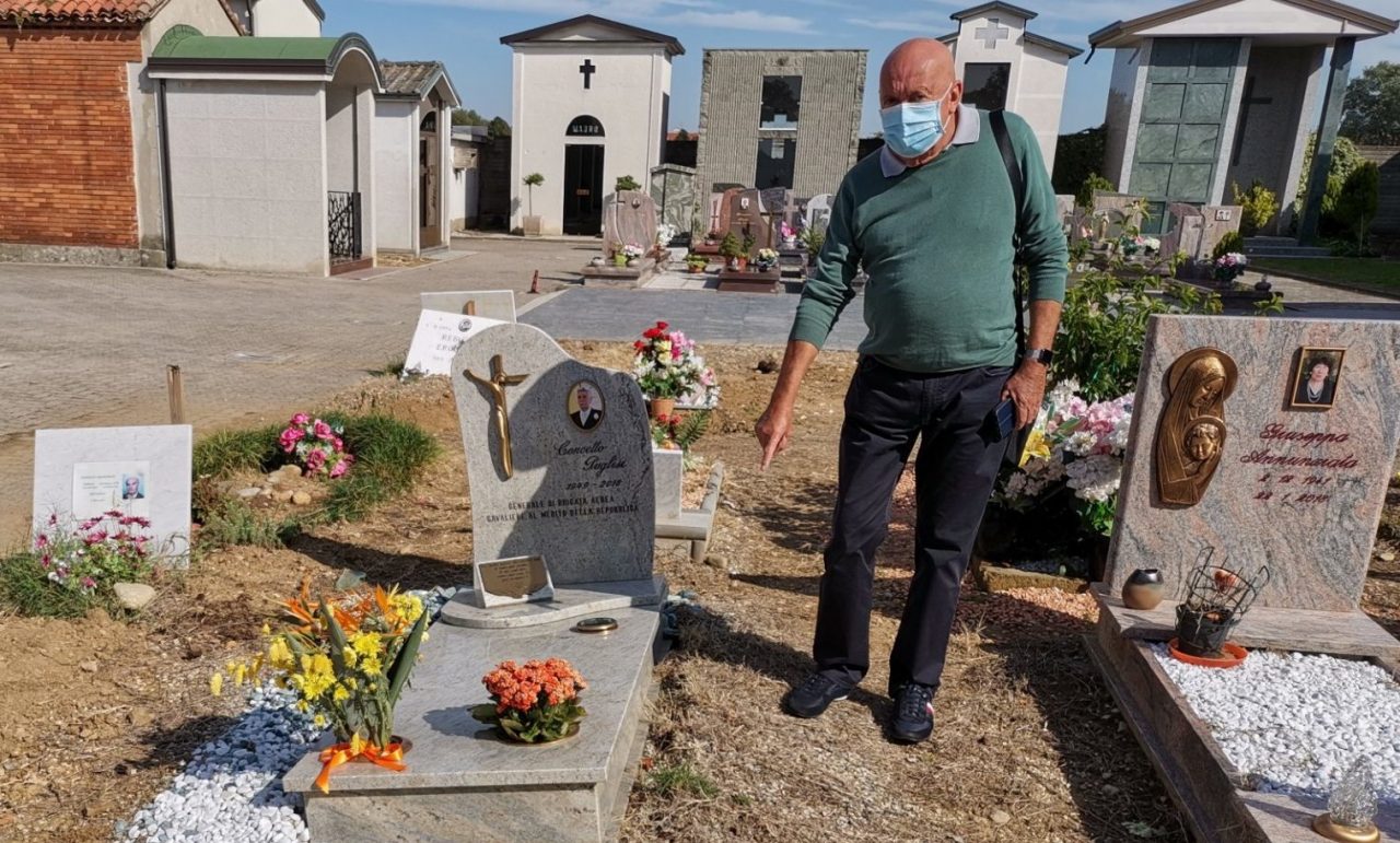 “A Sant’Agata quando piove le tombe sprofondano”