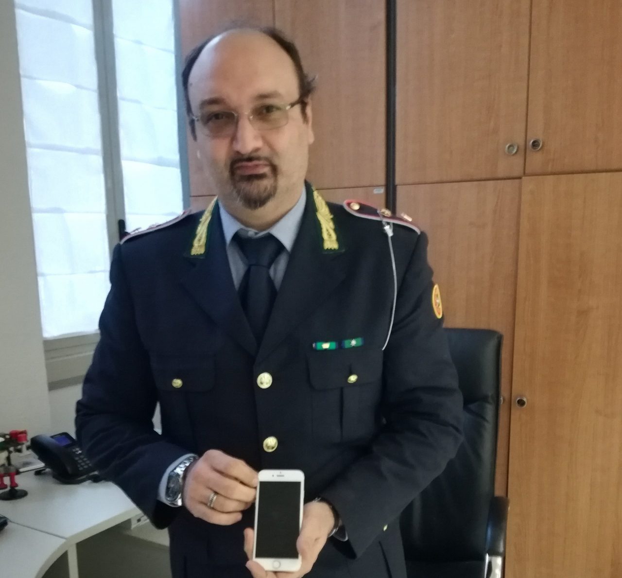 Compra un iPhone online, ma è rubato. Lo deve restituire al legittimo proprietario