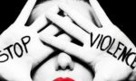 Panchine rosse, convegni e Comune di Cologno Monzese illuminato per dire "no" alla violenza sulle donne