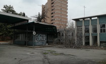 Addio amianto e abbandono: l'area ex Torriani venduta all'asta