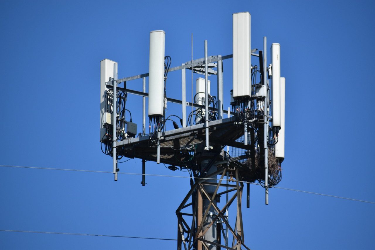 Il Comune perde in Tribunale: la maxi antenna per la telefonia si farà