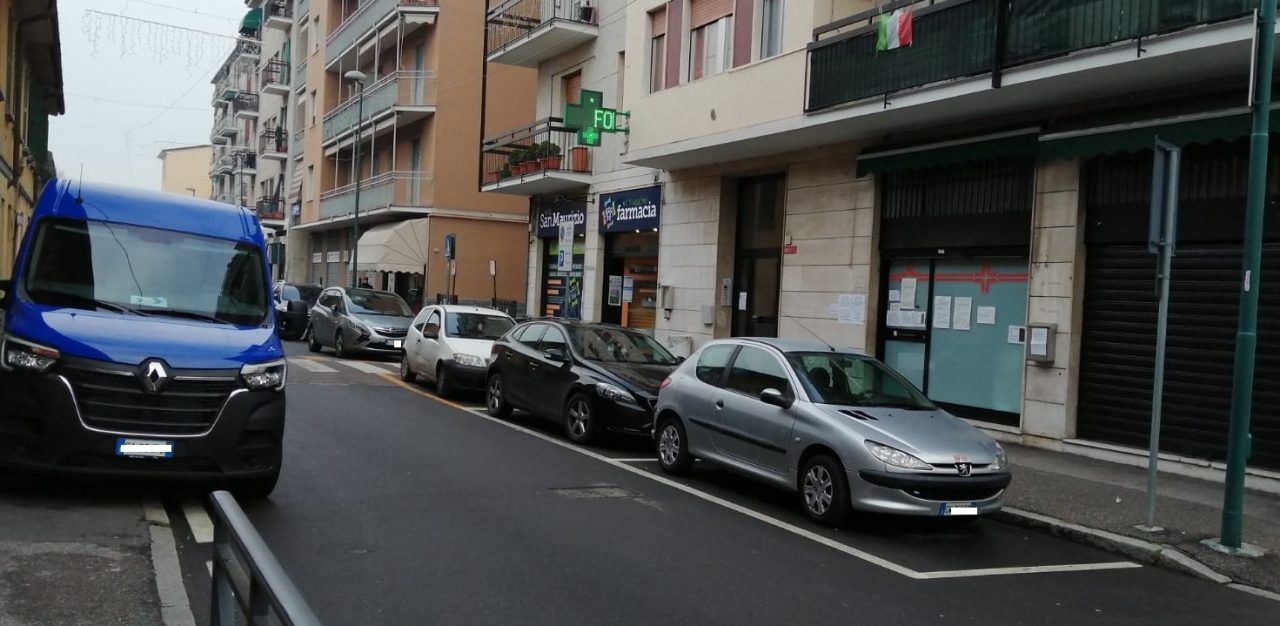 Accusa un malore mentre è in farmacia, quarantaquattrenne portata d’urgenza in ospedale