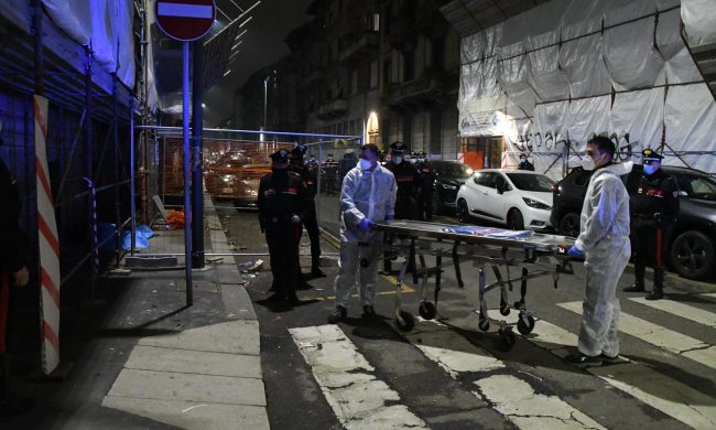 Ginecologo ucciso con una coltellata alla gola durante una rapina FOTO
