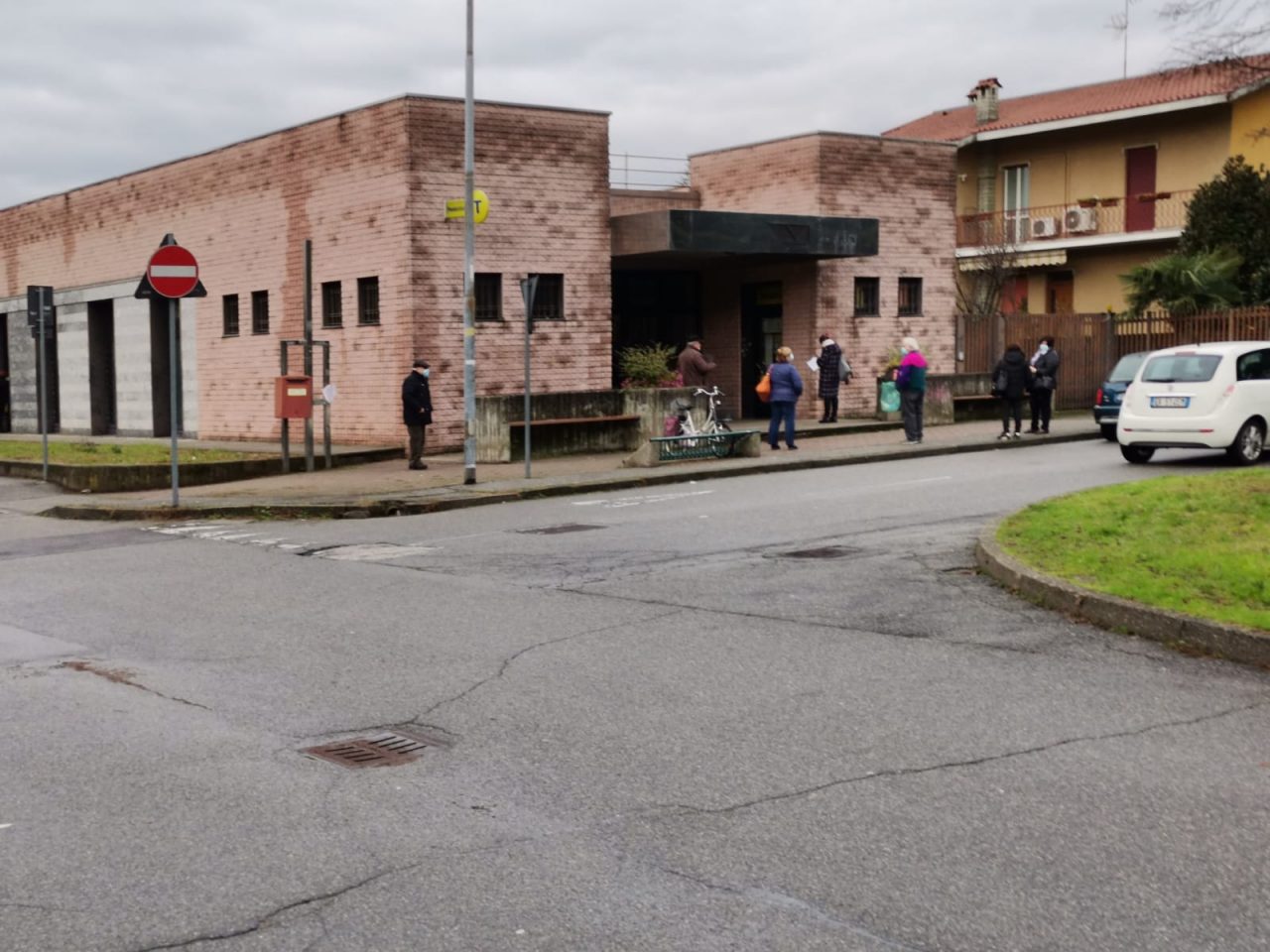 Malore in Posta, soccorsa una donna