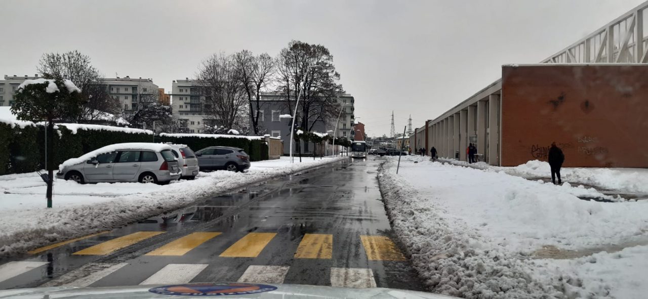 La situazione a Pioltello: strade principali libere, ora è allarme ghiaccio FOTO