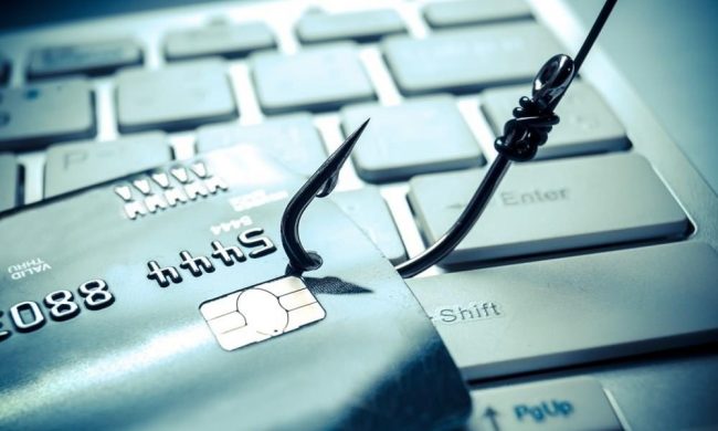 Maghi della truffa online in manette, svuotavano conti correnti in tutta Italia: vittime anche in Martesana