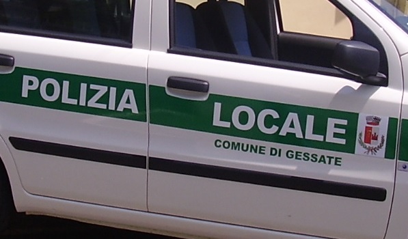 E’ in quarantena ma va al lavoro e si becca una denuncia