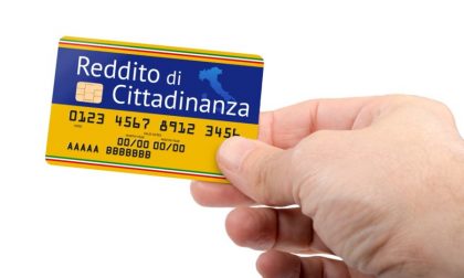 Percepiscono il reddito di cittadinanza, ma non sono più nemmeno in Italia