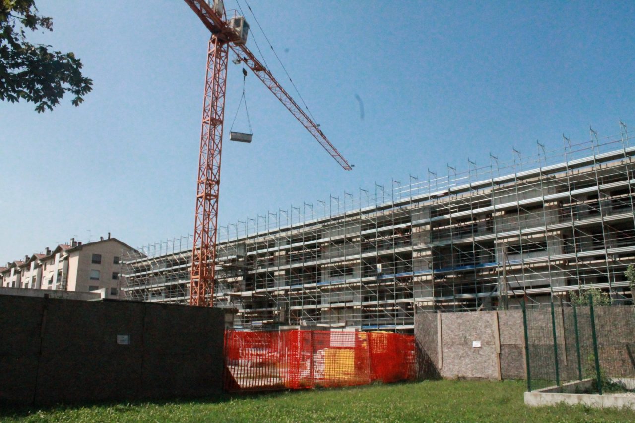 Insulti sessisti in cantiere, l’autore viene condannato al carcere