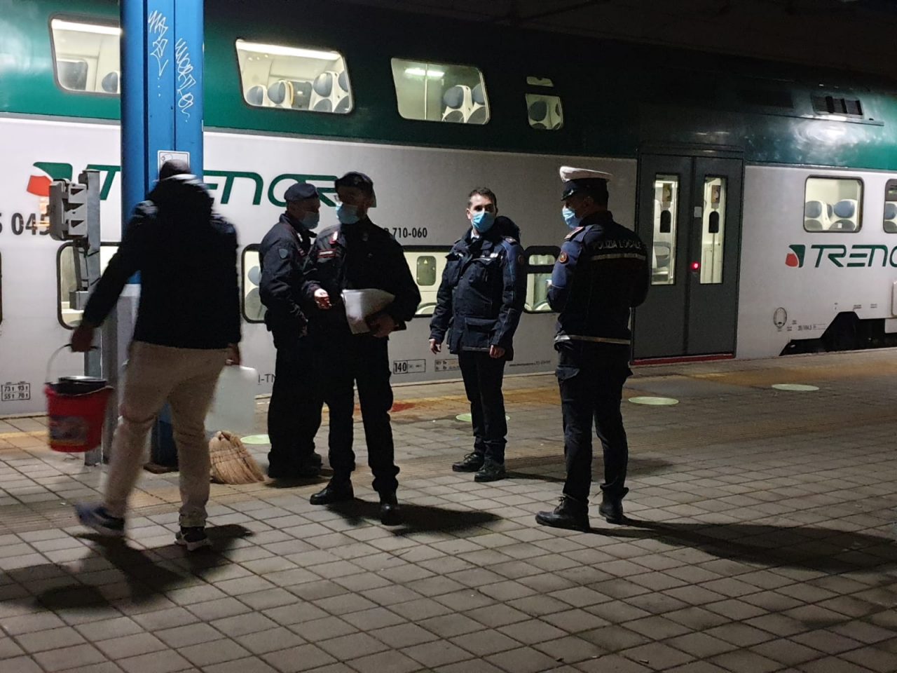 Tredicenne investito da un treno in stazione a Melzo