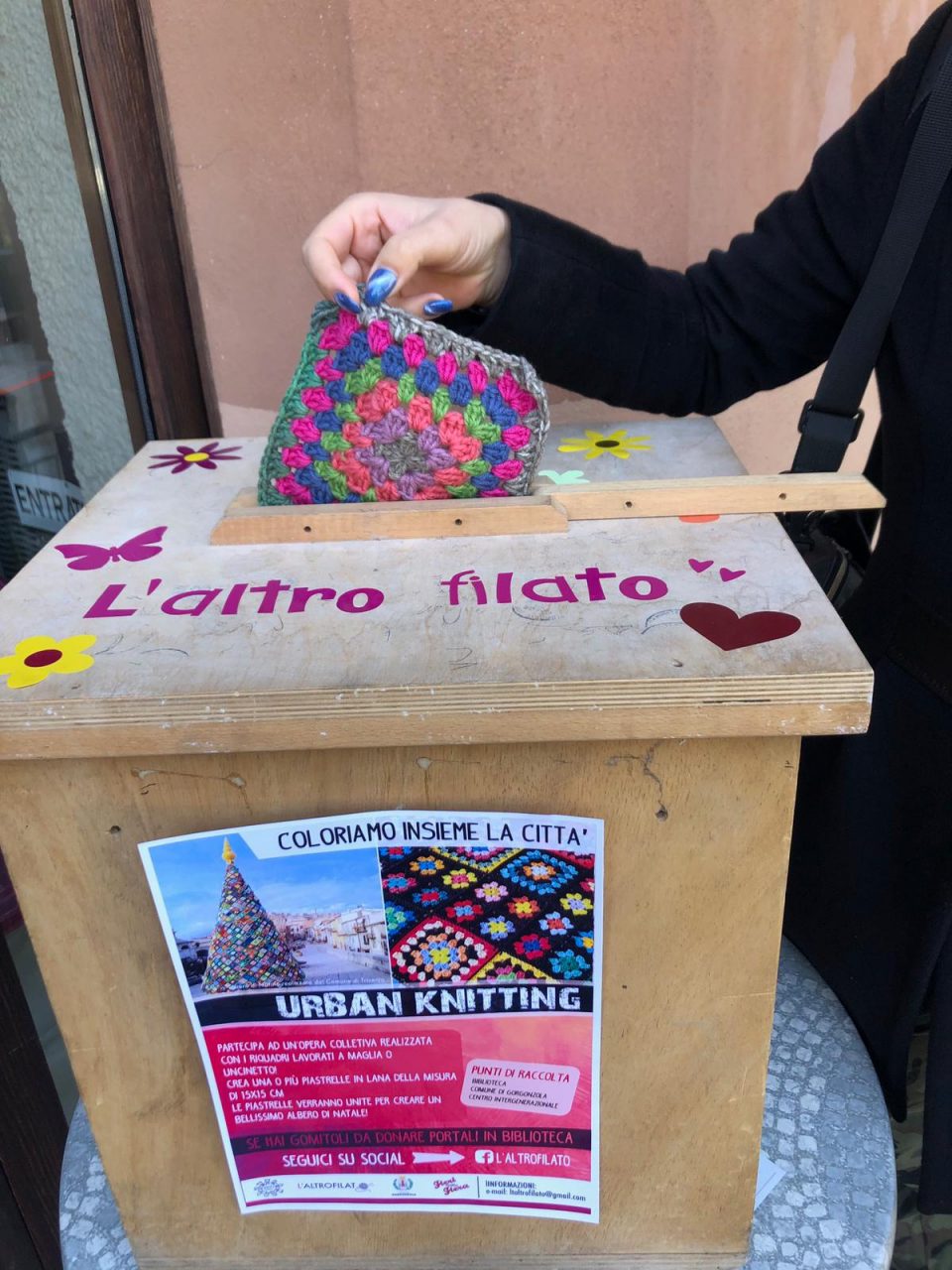 Tutti pazzi a Gorgonzola per l’urban knitting