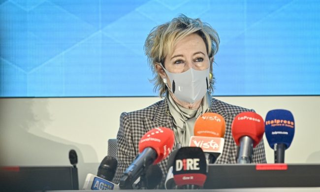 Moratti attacca Arcuri: “Noi siamo pronti, ma non è arrivato nessuno a fare i vaccini”