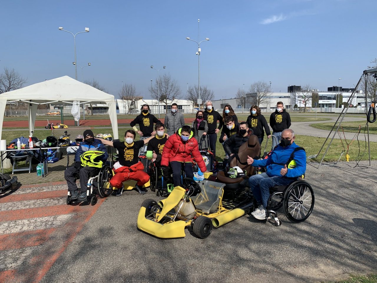 Un kart a due posti per far vivere a tutti l’emozione della pista
