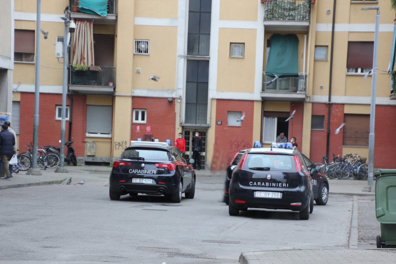 Minacce all’ex moglie e alle figliastre prima dell’udienza in Tribunale: arrestato