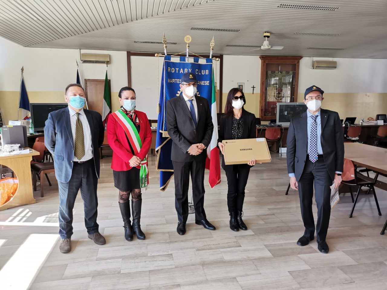 Il Rotary dona trenta computer alla scuola di Cassina de’ Pecchi