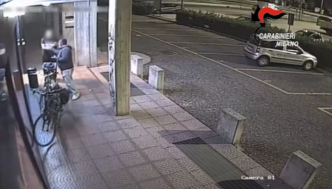 Rapinato e sequestrato in uno stabile abbandonato: notte di terrore per un trentunenne. Arrestati i quattro aguzzini