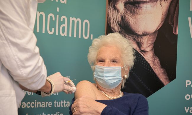 Odio razziale sui social nei confronti della senatrice Liliana Segre: individuati due degli autori dei post