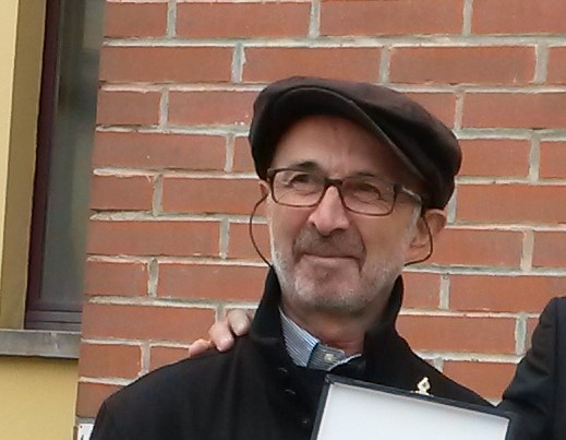 Vince un premio letterario con la poesia dedicata all’infermiera che lo ha accudito per due mesi