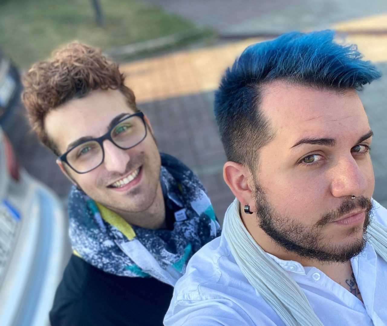Insulti perché gay e auto riempita di sputi: presentata denuncia ai Carabinieri