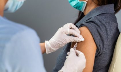 Covid, sono più di 800mila le persone vaccinate in Lombardia