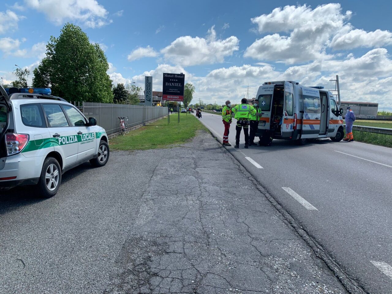 Ciclista ha un malore a Cassano d’Adda arriva l’elisoccorso