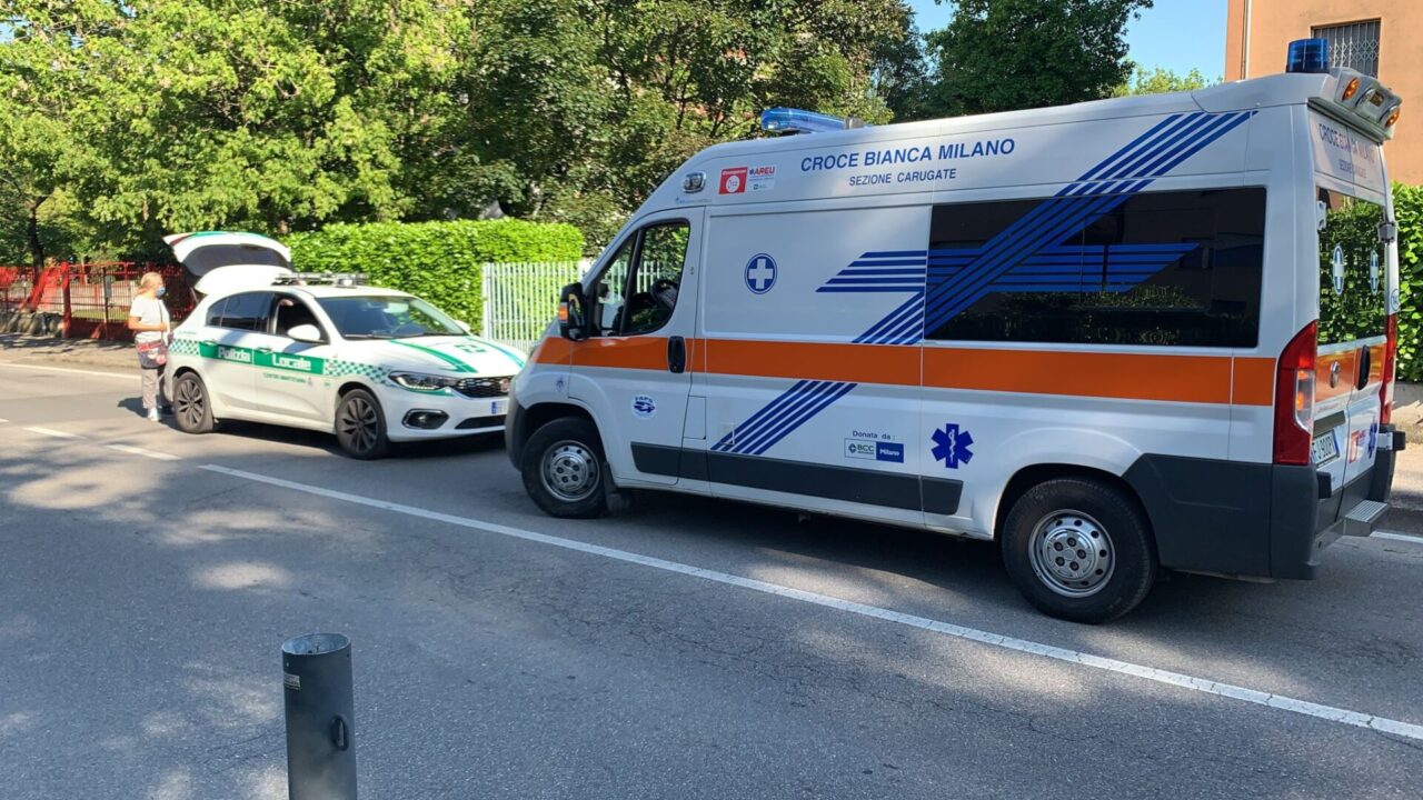 Settantenne investita a Pessano, soccorsa in codice rosso