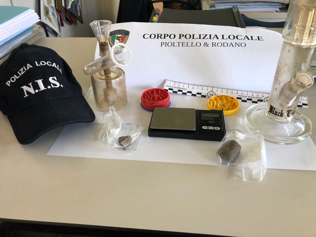 Minorenne di Pioltello Vecchia denunciato dalla Polizia Locale per detenzione e traffico di droga