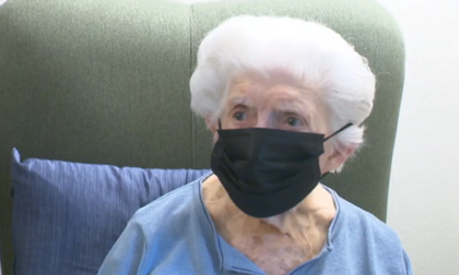 Ha 92 anni e attende ancora che le facciano il vaccino