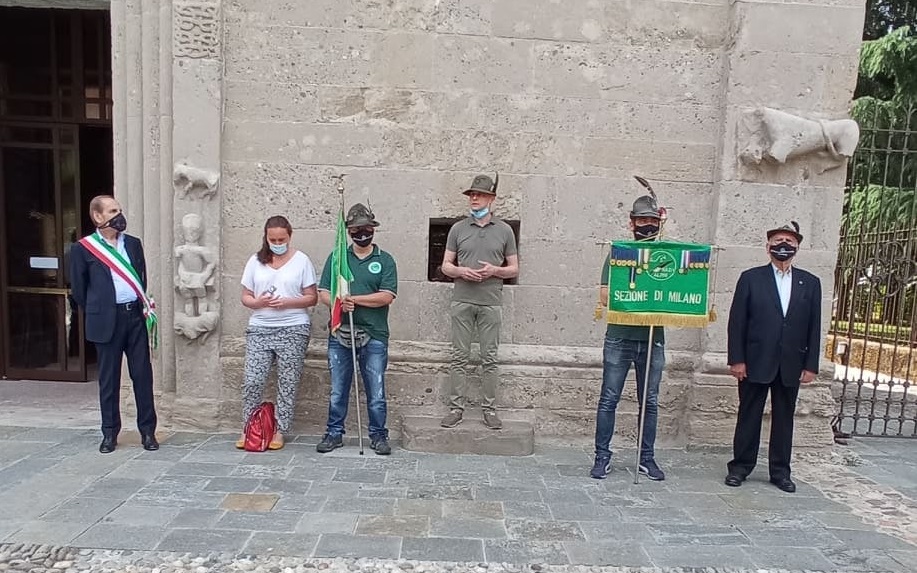 Gli Alpini di Vaprio d’Adda in festa per il ventennale della baita