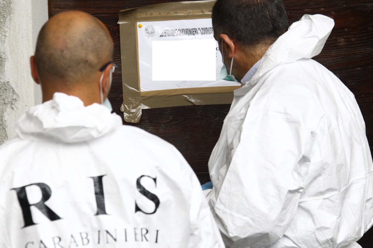Carabinieri e Ris di Parma risolvono il caso di una rapina in casa di 14 anni fa