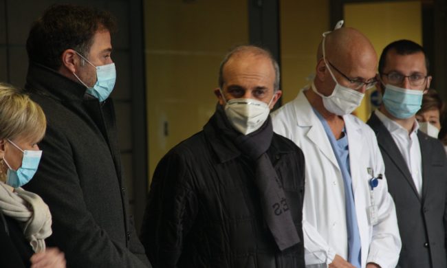 Vaccinazioni eterologhe, Signorelli: “Possibile una protezione persino migliore”