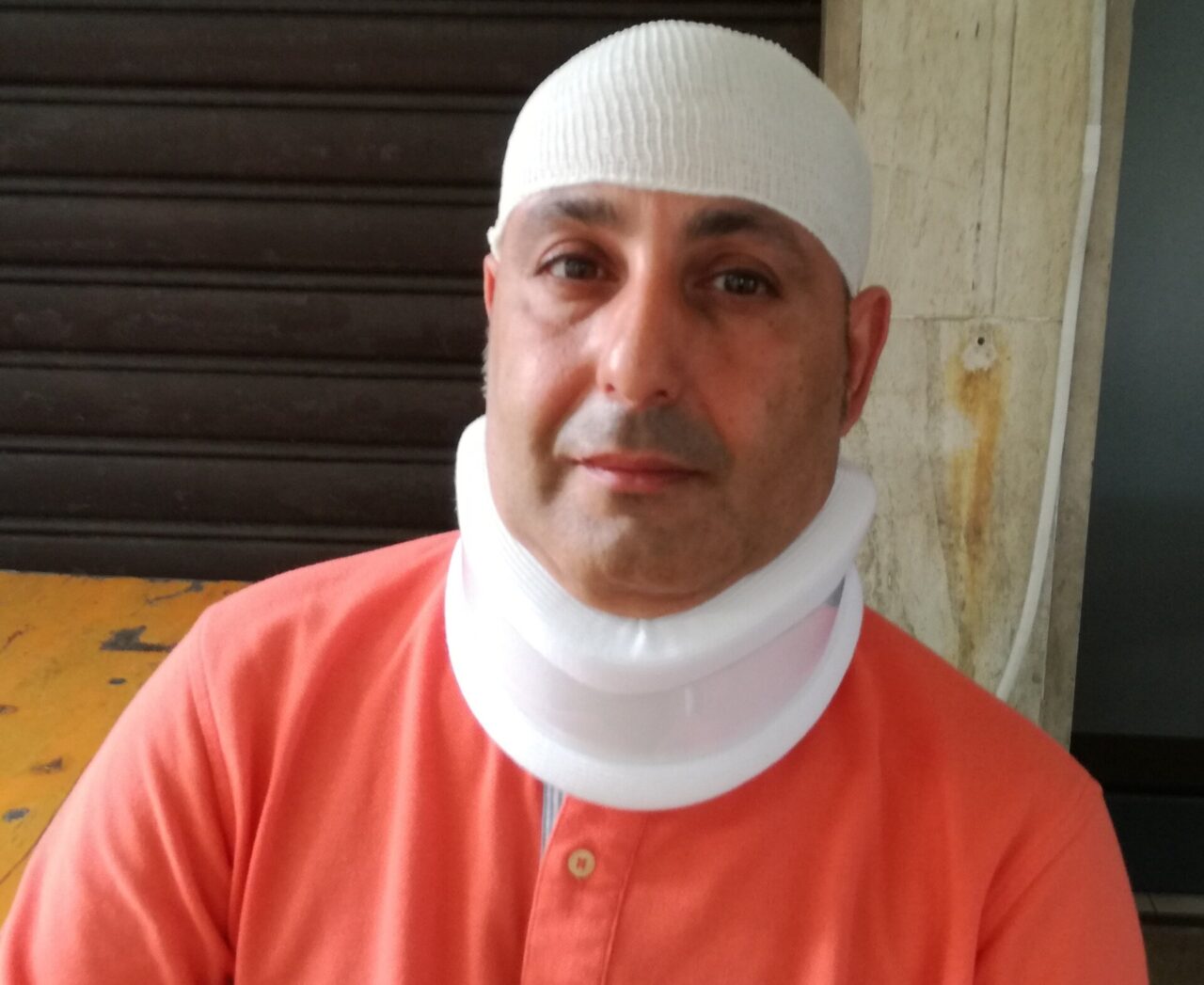 Difende una ragazza in pericolo,  viene aggredito e finisce in ospedale