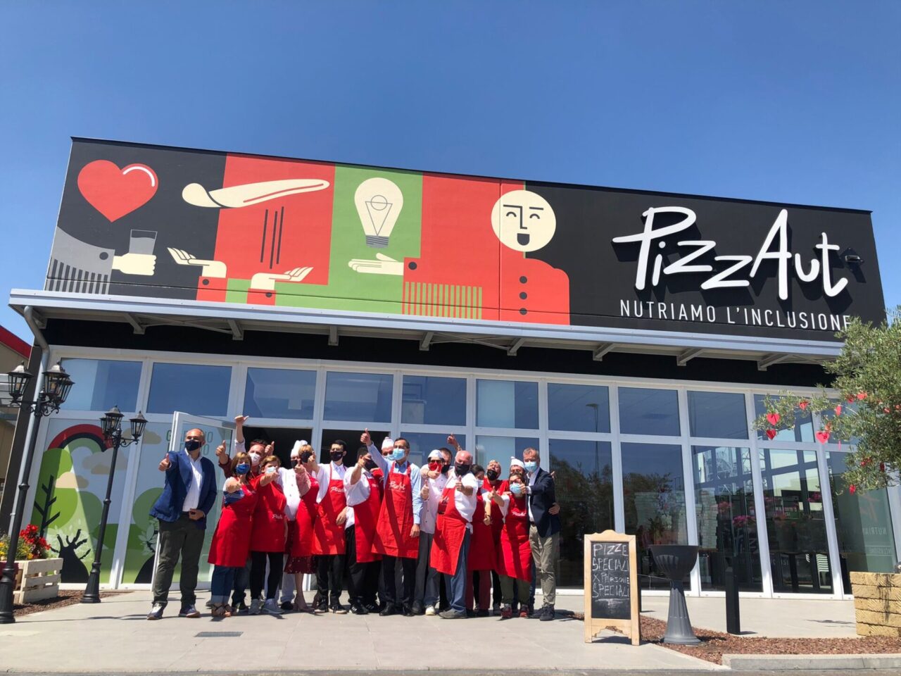 Pizzaut, “gne gne” diventa il nome di una pizza