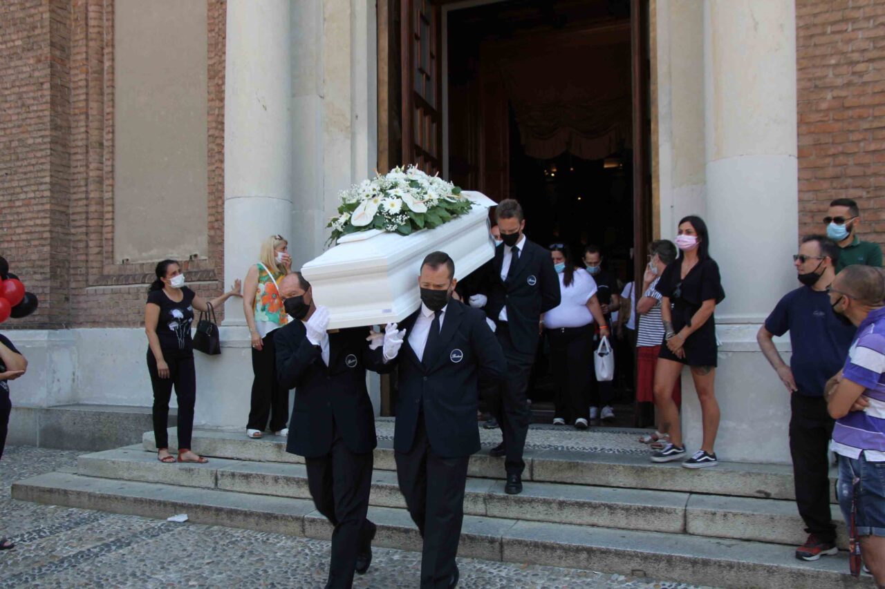 cernusco sul naviglio funerali roberto lombardi