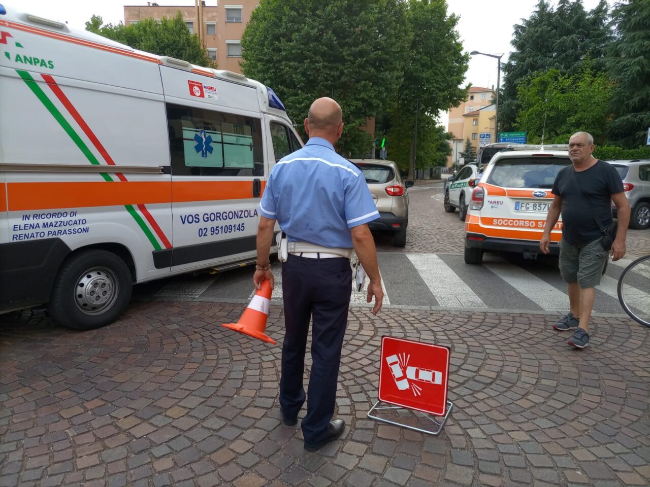Investito un pedone in piazza Risorgimento a Cernusco