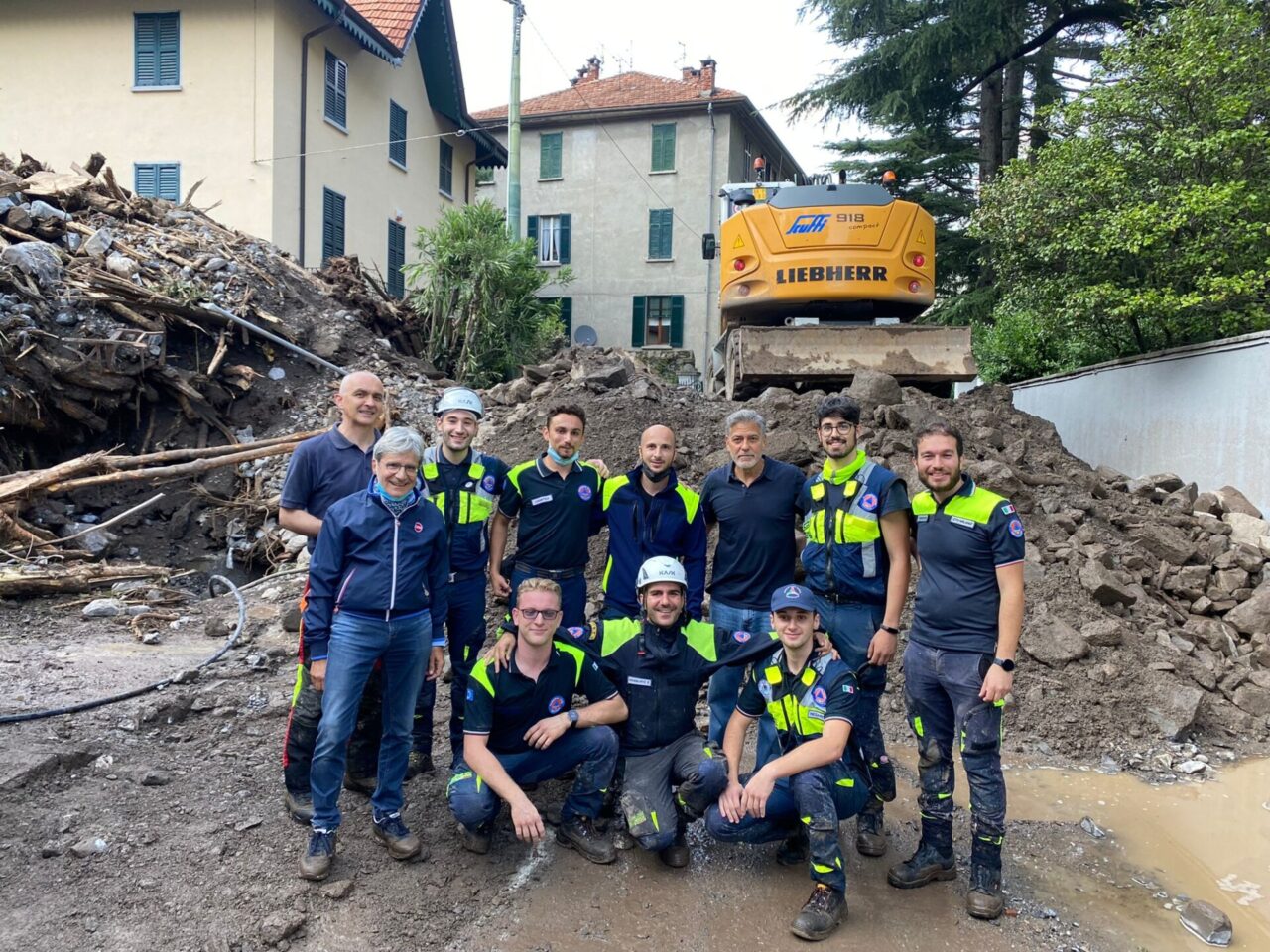La Protezione civile di Trezzo sull’Adda in aiuto alle popolazioni colpite dal nubifragio nel Comasco ringraziata da George Clooney
