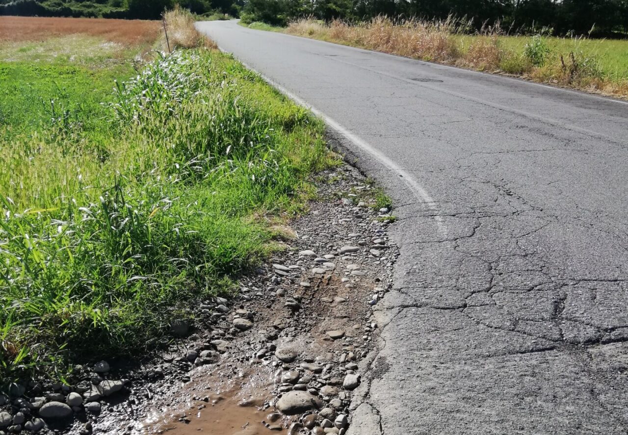 Via per Grezzago: niente più buche e asfalto dissestato