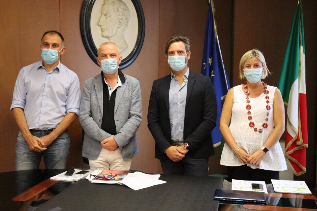 Piscina di Melzo c’è il gestore: le attività ripartono a settembre. E per i rimborsi…