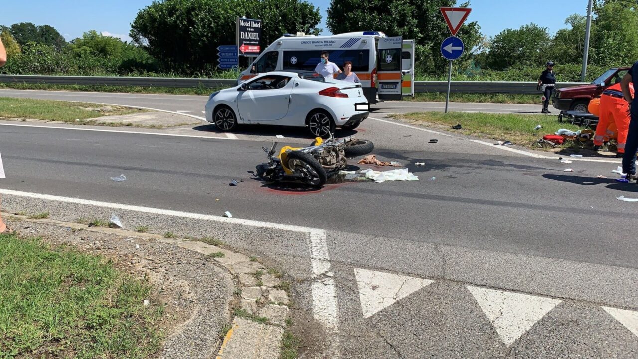 Incidente in moto sulla Provinciale 179, padre e figlia soccorsi in codice rosso