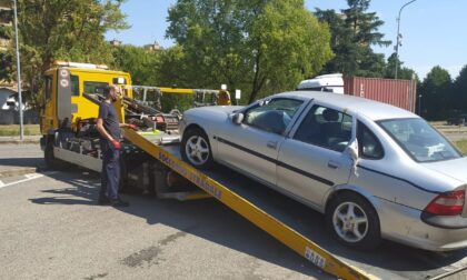 Oltre settanta veicoli abbandonati a Brugherio: prosegue l'operazione "Strade pulite"