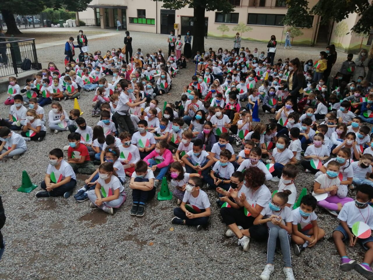 I campioni paralimpici Giulia Terzi e Stefano Raimondi a scuola