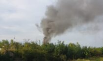 Altissima colonna di fumo a Segrate: intervengono i Vigili del fuoco