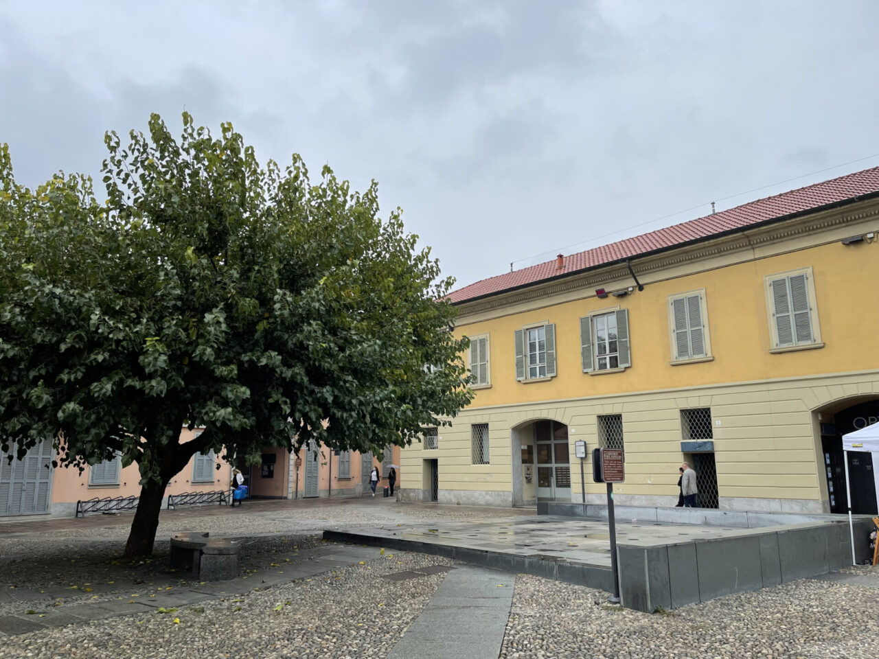 Cernusco sul Naviglio palazzo Tizzoni in piazza Matteotti