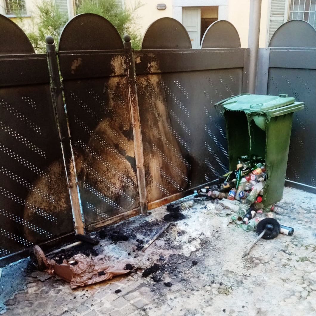 Incendio doloso nelle case comunali