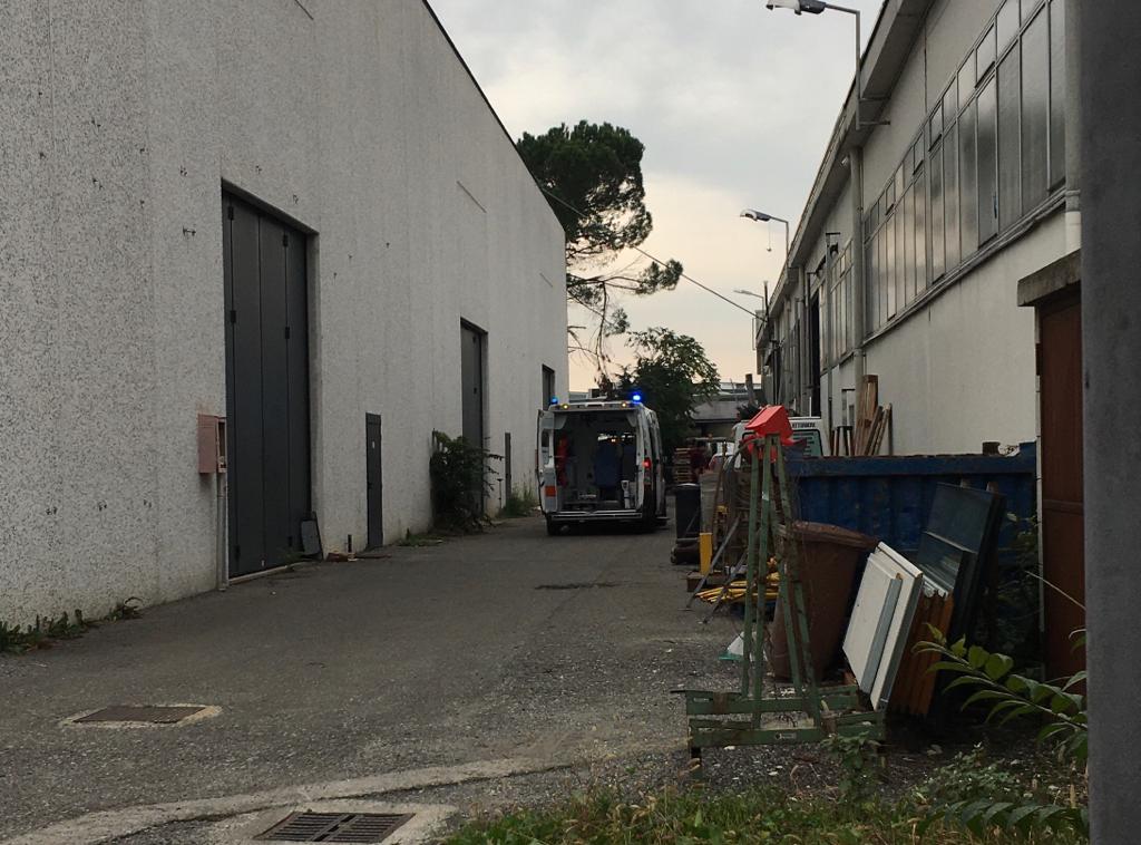 Punto da insetto, soccorso da ambulanza e automedica