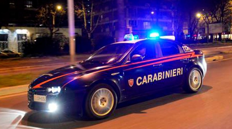 Rissa tra residenti in piazza Garibaldi, una persona finisce in ospedale