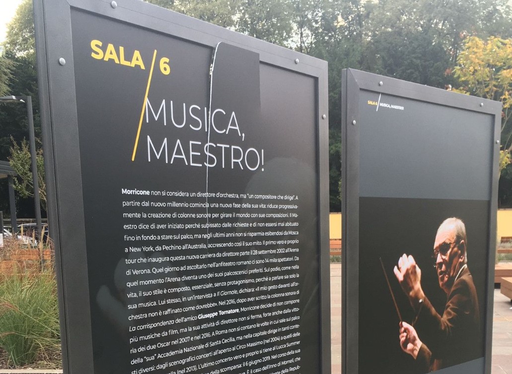 Mostra su Ennio Morricone vandalizzata poche ore dopo l’inaugurazione